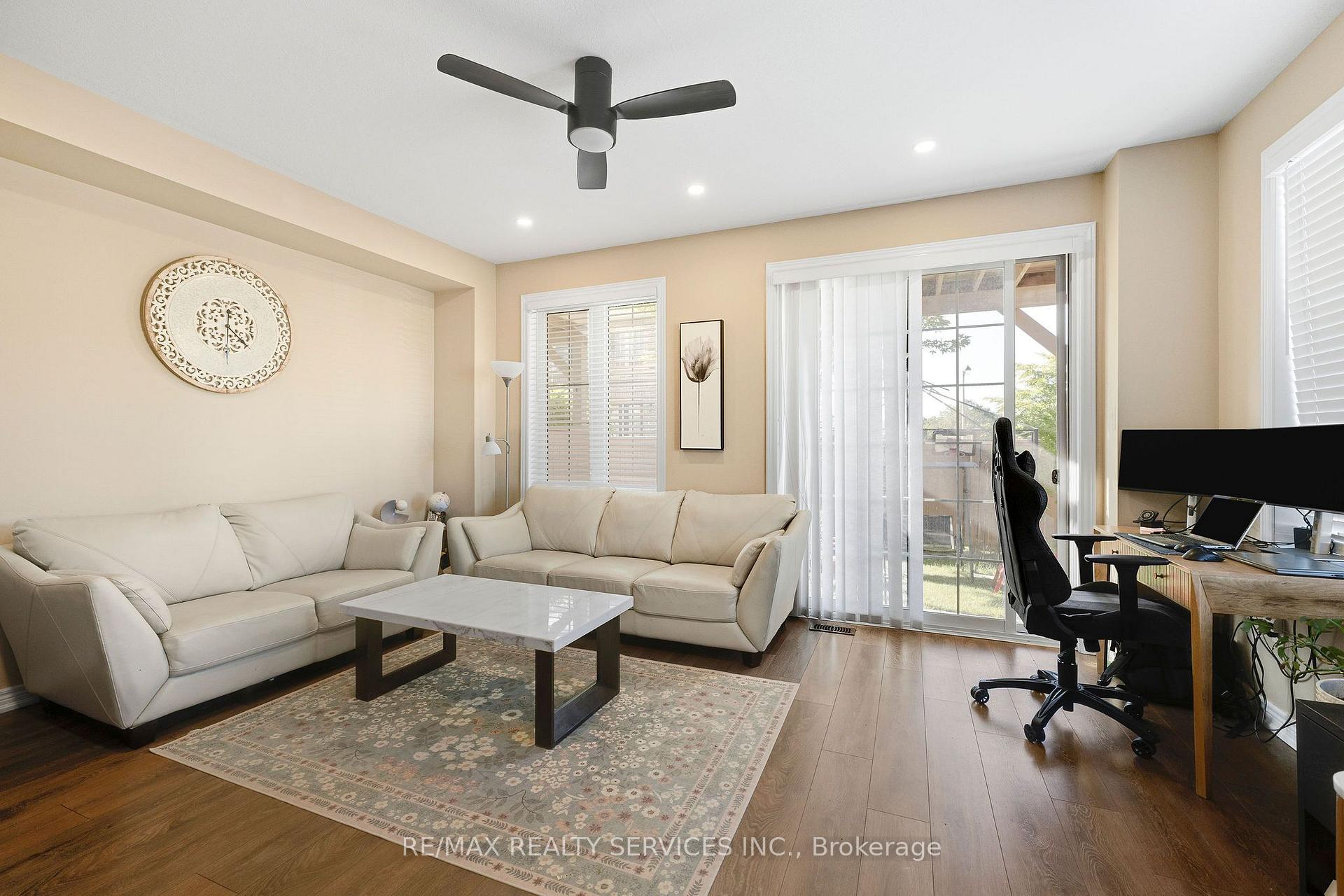 Photo 8 of 411 Hardwick Common, Oakville, Joshua Meadows — HOMEH