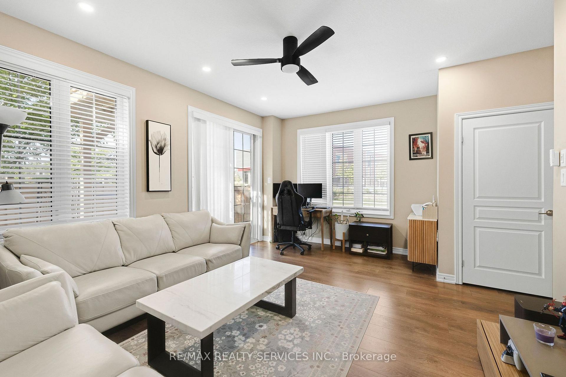 Photo 10 of 411 Hardwick Common, Oakville, Joshua Meadows — HOMEH