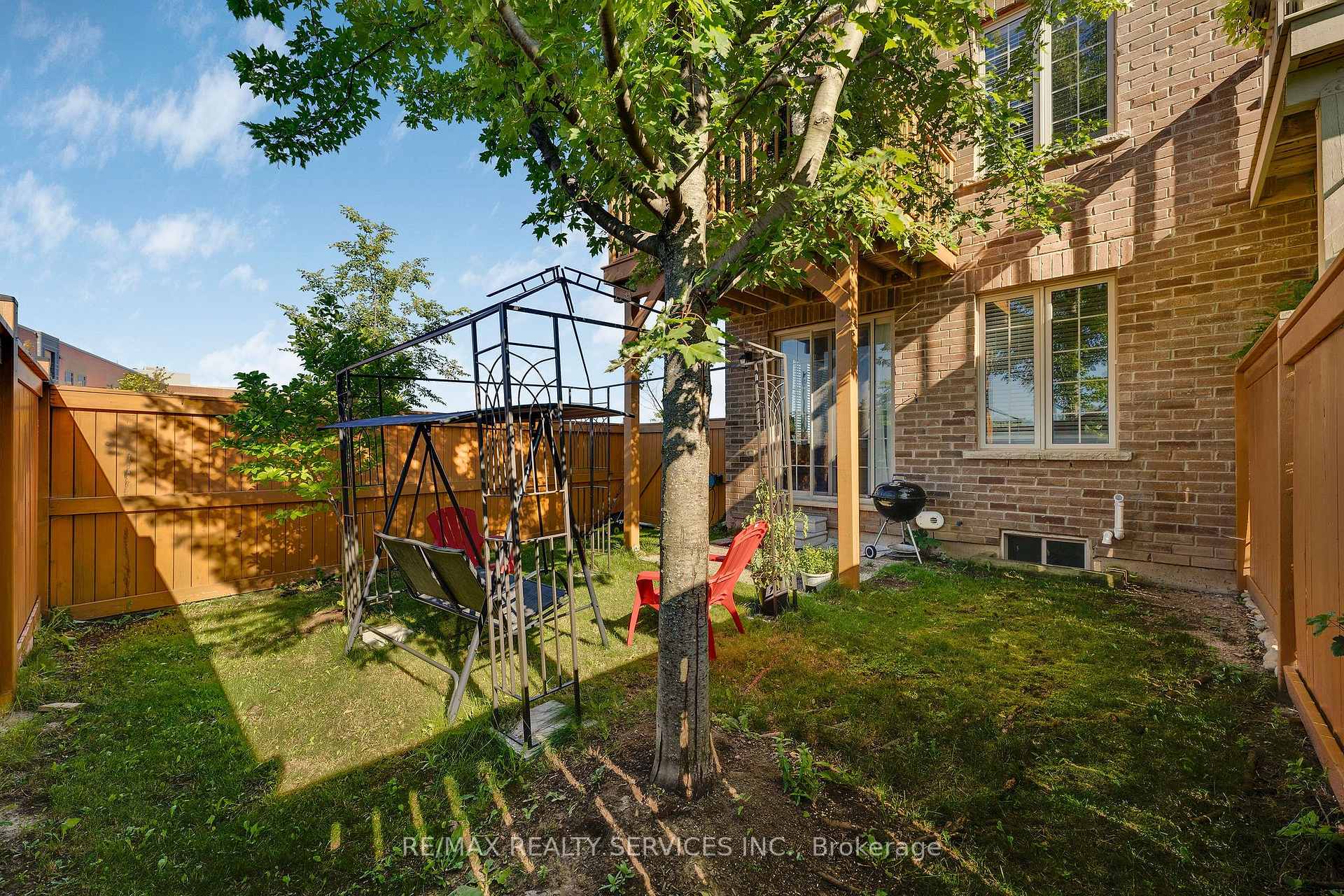 Photo 38 of 411 Hardwick Common, Oakville, Joshua Meadows — HOMEH