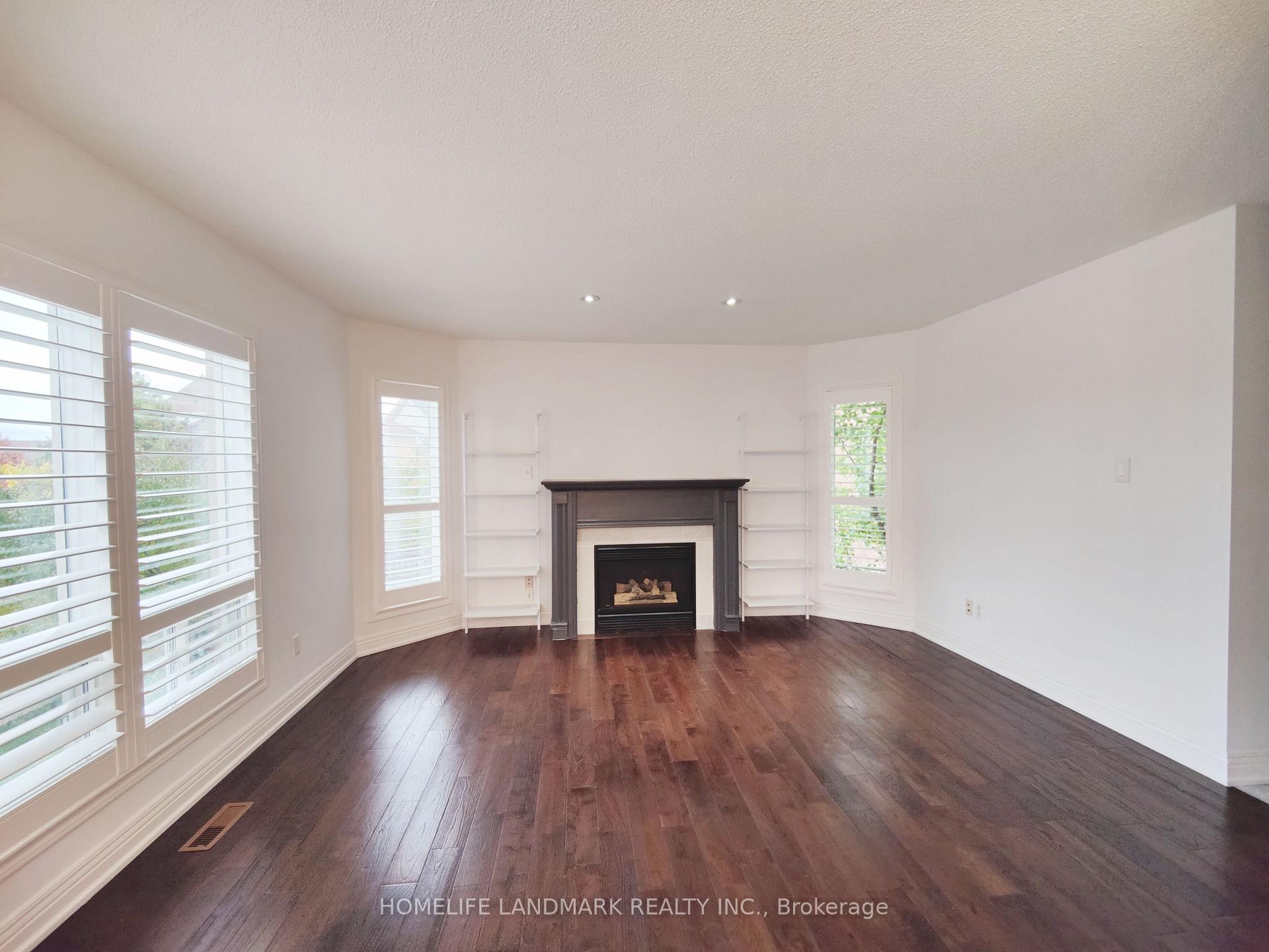 Photo 4 of 96 Formosa Drive, Richmond Hill, Rouge Woods — HOMEH