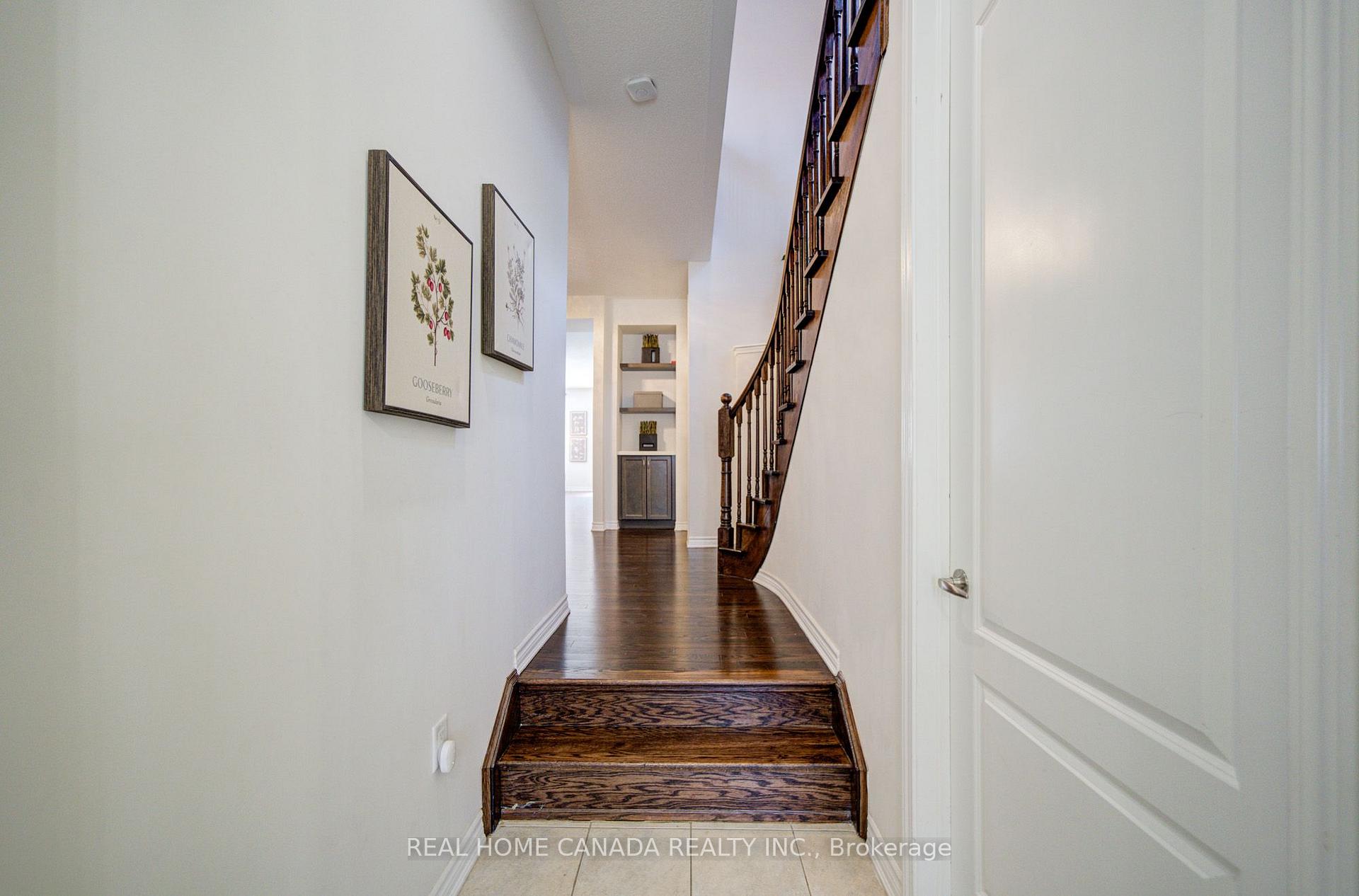 Photo 4 of 558 Bartleman Terrace, Milton, Coates — HOMEH