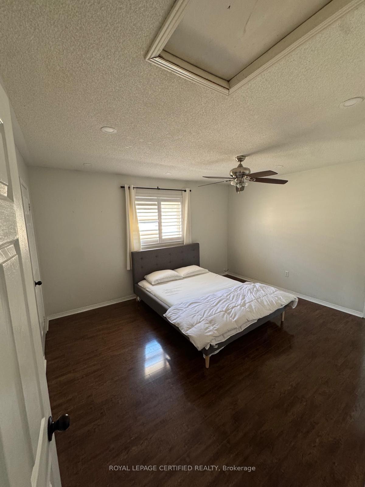Photo 7 of 136 Luella Crescent, Brampton, Fletcher's Meadow — HOMEH