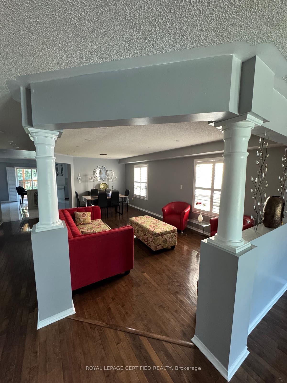 Photo 12 of 136 Luella Crescent, Brampton, Fletcher's Meadow — HOMEH