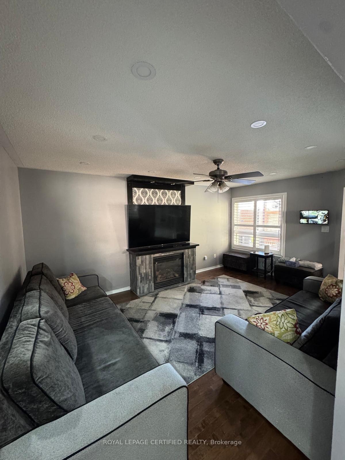 Photo 13 of 136 Luella Crescent, Brampton, Fletcher's Meadow — HOMEH