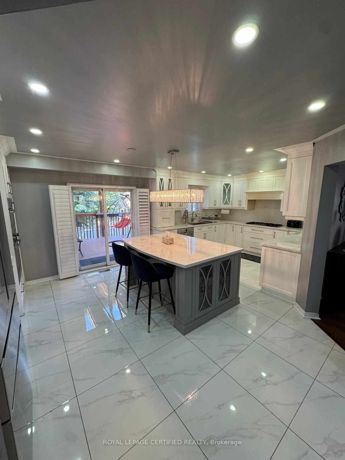 Photo 15 of 136 Luella Crescent, Brampton, Fletcher's Meadow — HOMEH