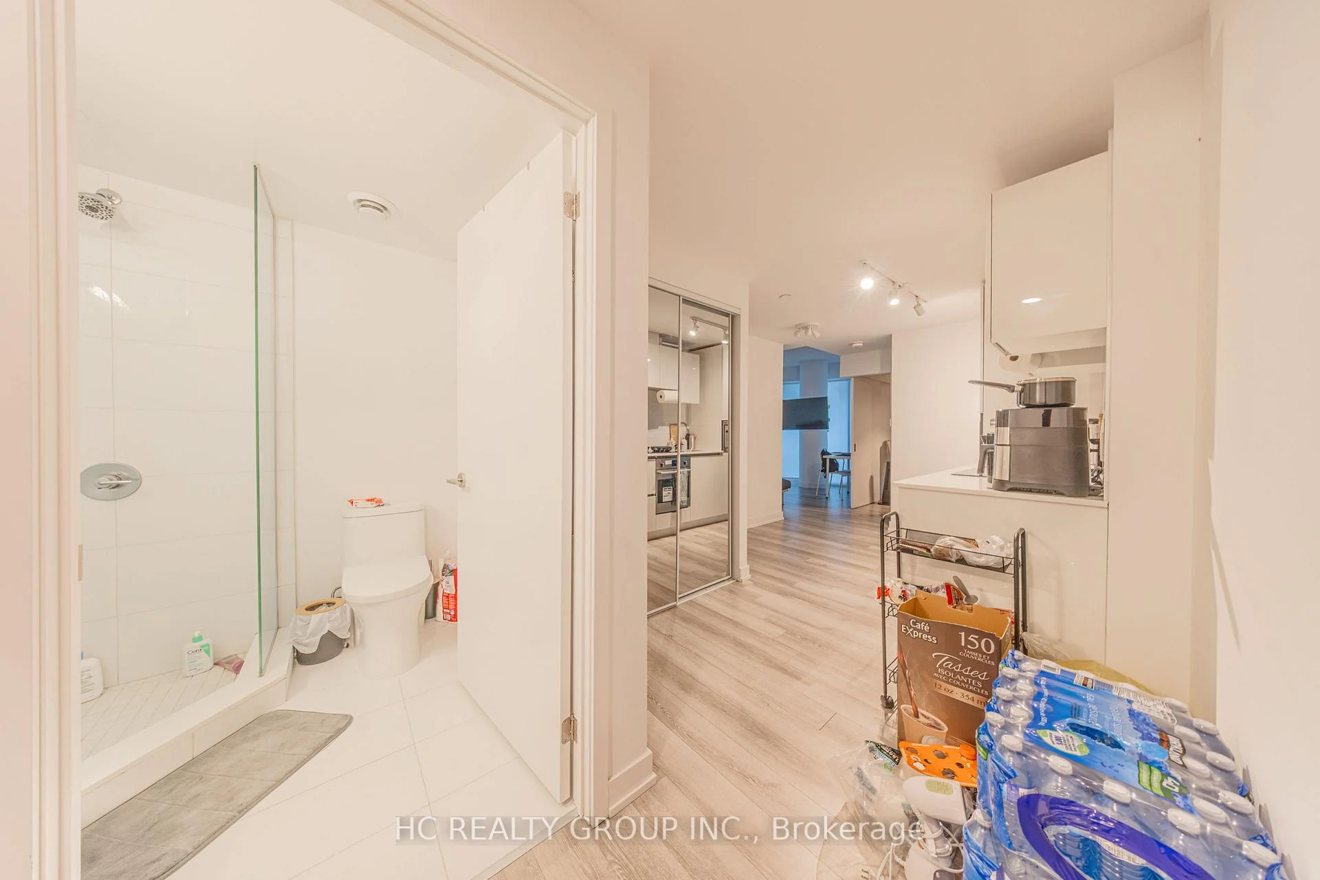 Photo 9 of Unit 2612, 230 Simcoe Street, Toronto, Kensington-Chinatown — HOMEH