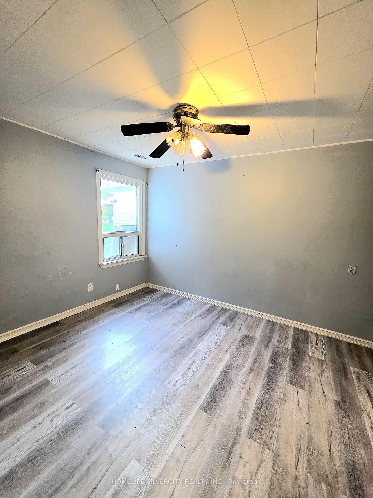 Photo 5 of 7178 Lancaster Avenue, Mississauga, Malton — HOMEH