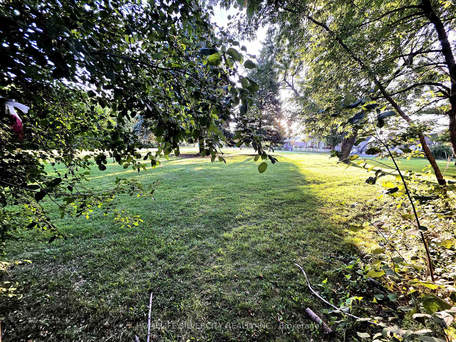 Photo 21 of 7178 Lancaster Avenue, Mississauga, Malton — HOMEH