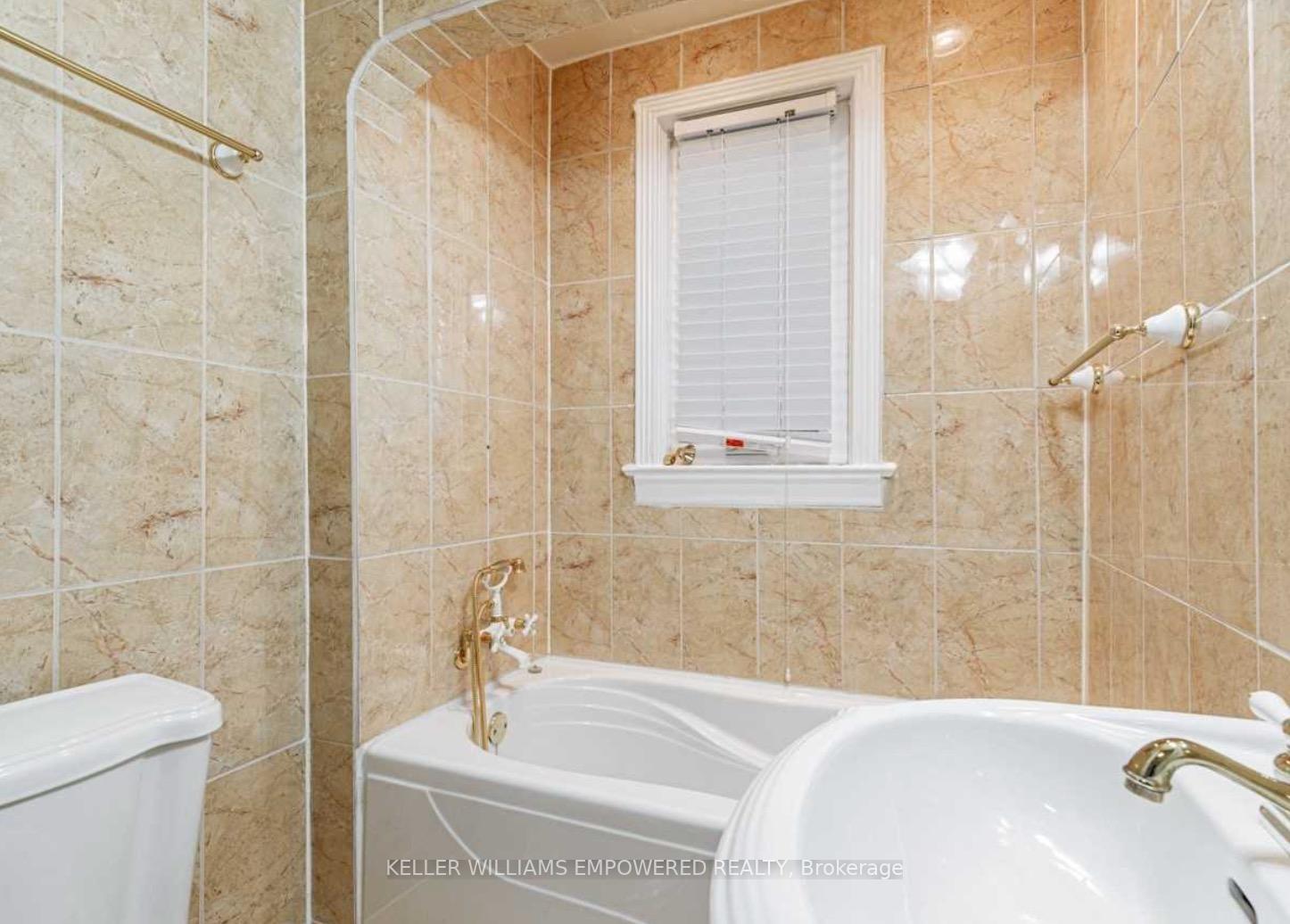 Photo 12 of 244 Donlands Avenue, Toronto, Danforth Village-East York — HOMEH