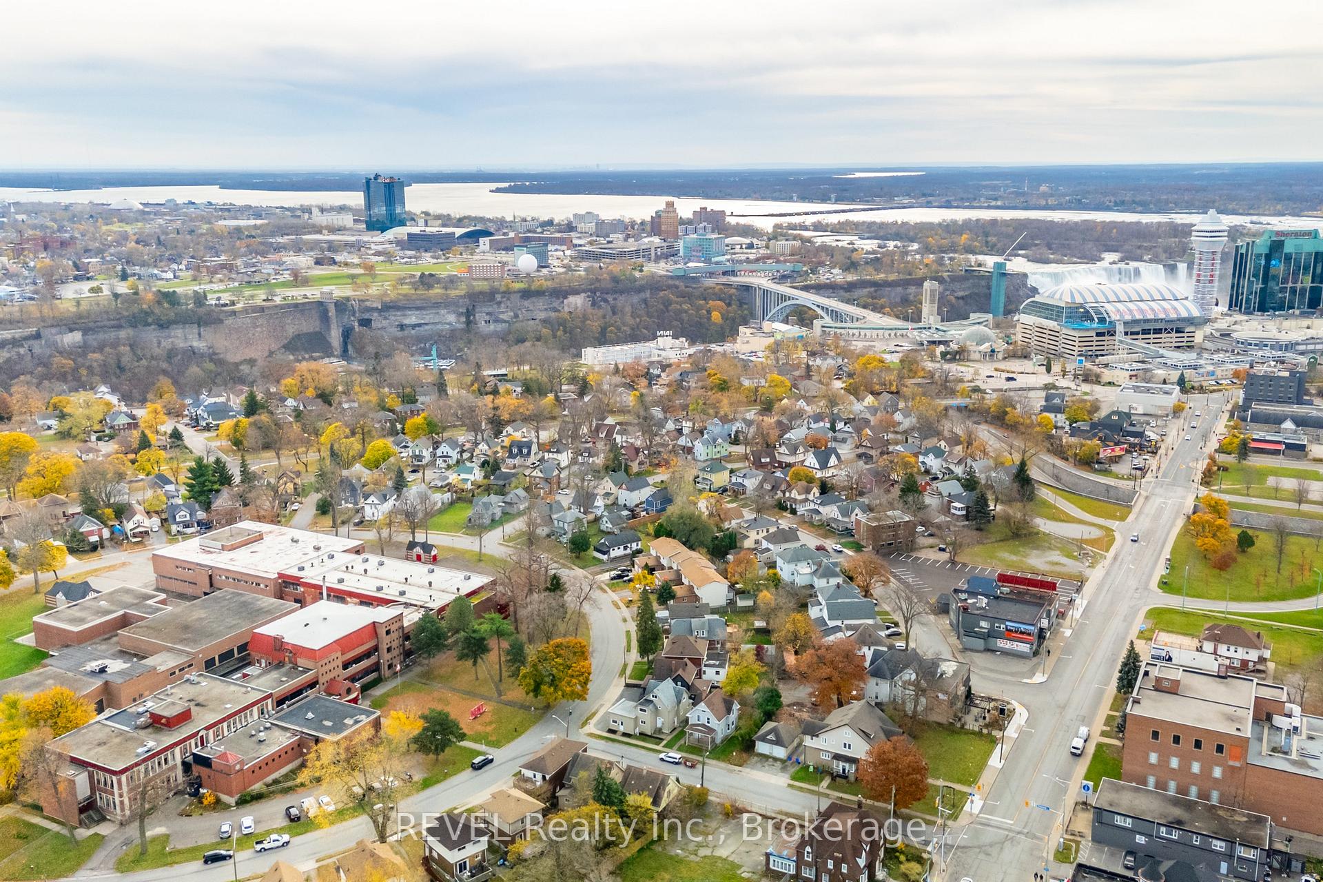 Photo 11 of Unit Main, 4762 Kincaid Place, Niagara Falls, Downtown — HOMEH