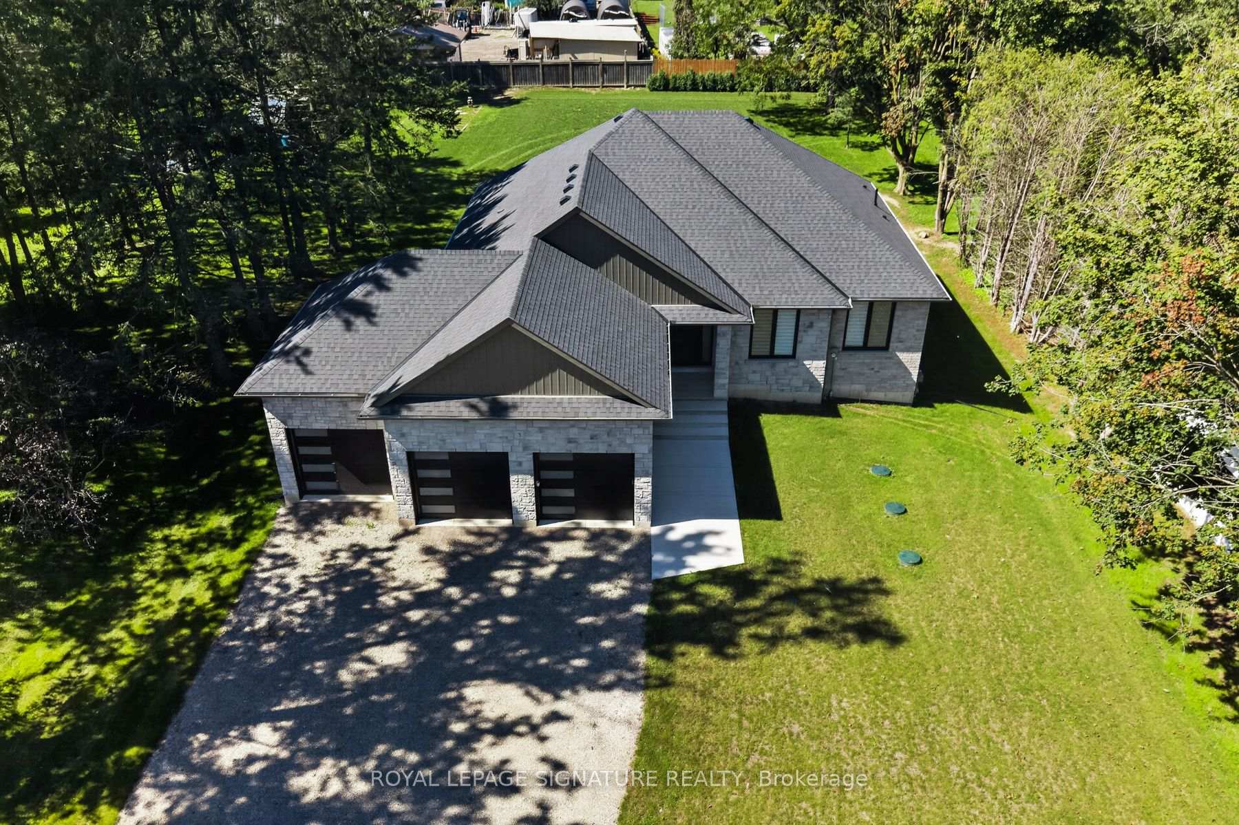 Photo 2 of 3 Kings Lane, Brant, Brantford Twp — HOMEH