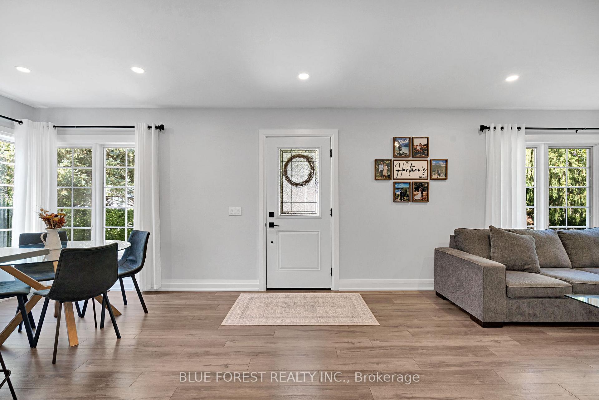 Photo 5 of 583 Mapledale Avenue, London, North G — HOMEH