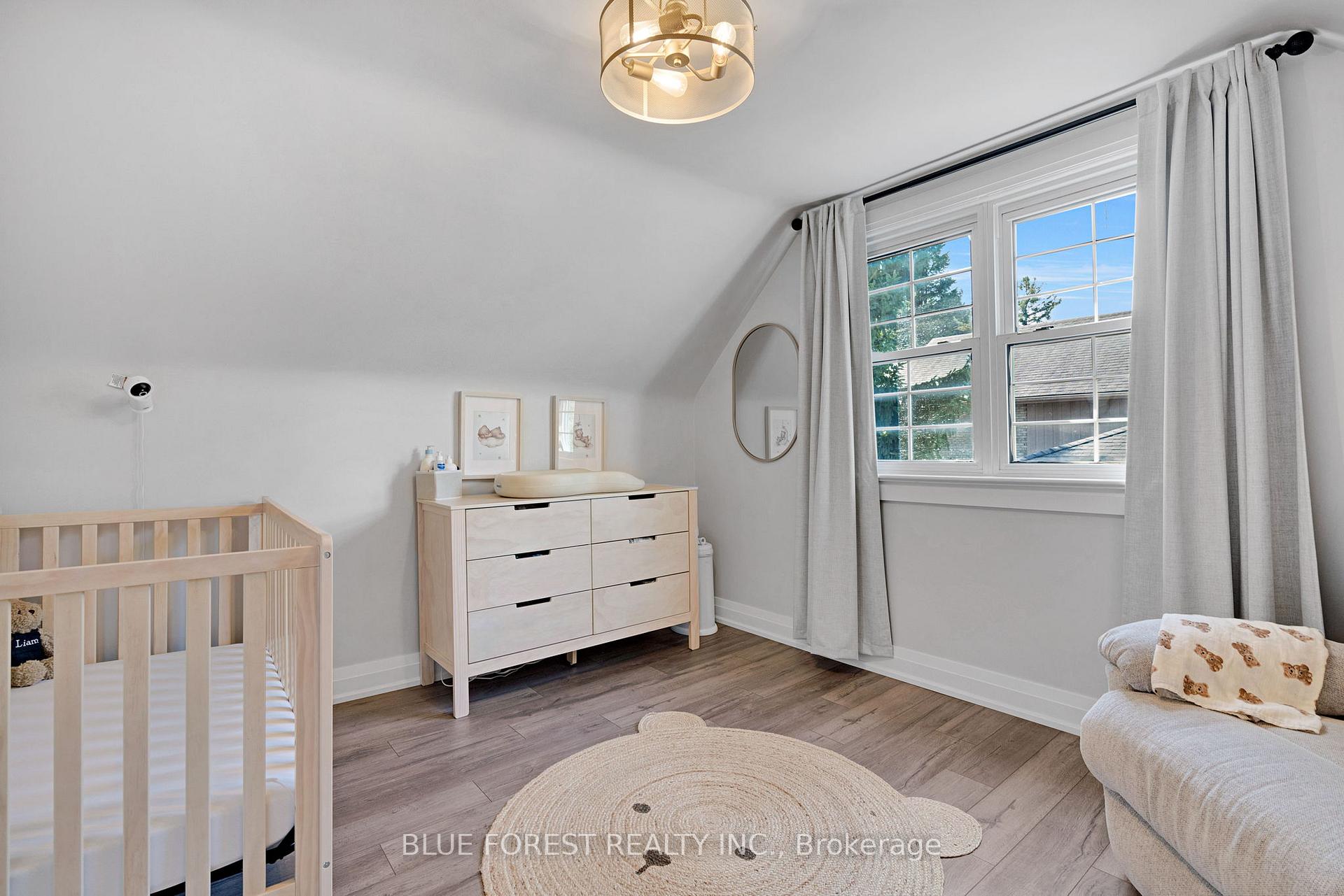 Photo 32 of 583 Mapledale Avenue, London, North G — HOMEH