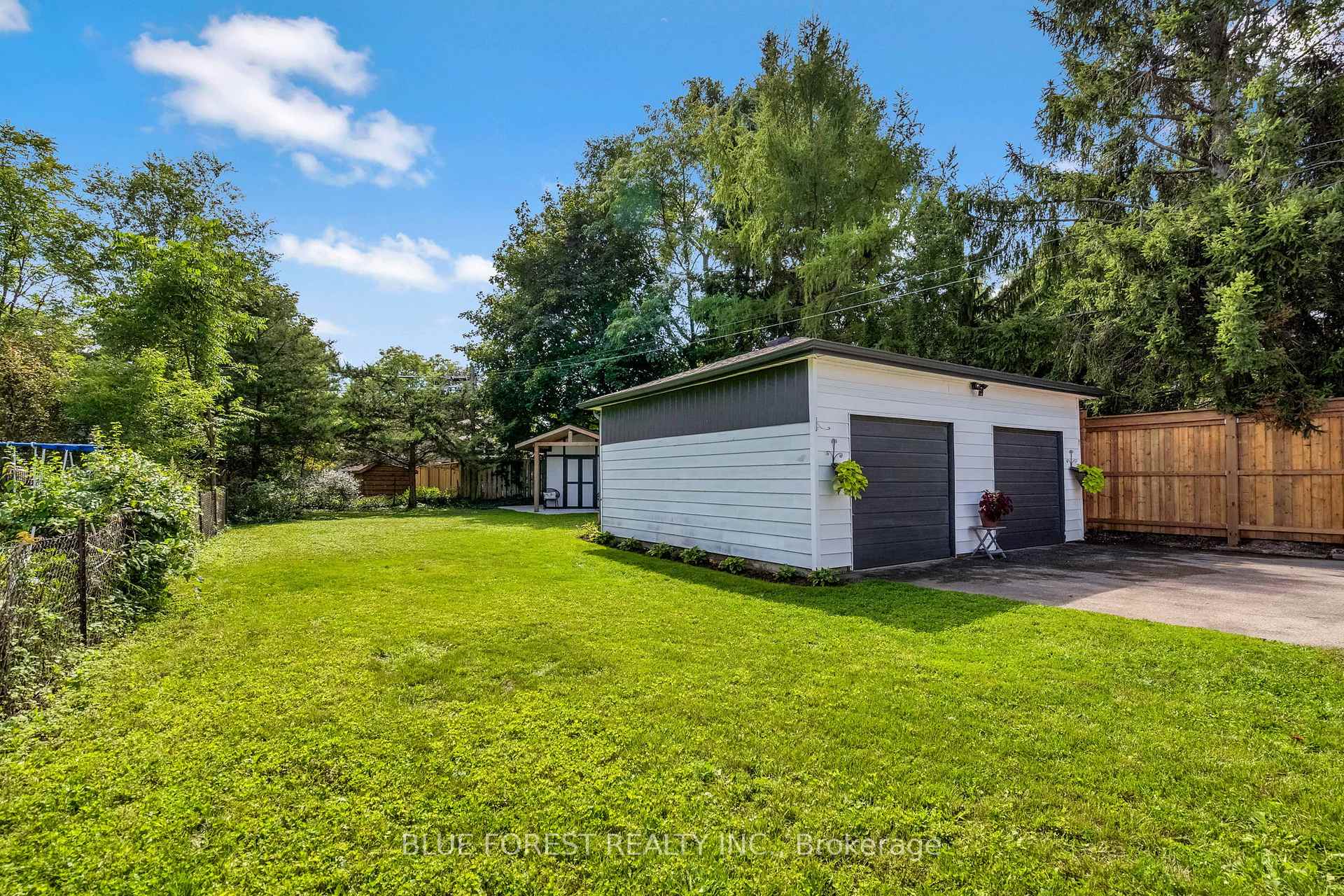 Photo 43 of 583 Mapledale Avenue, London, North G — HOMEH