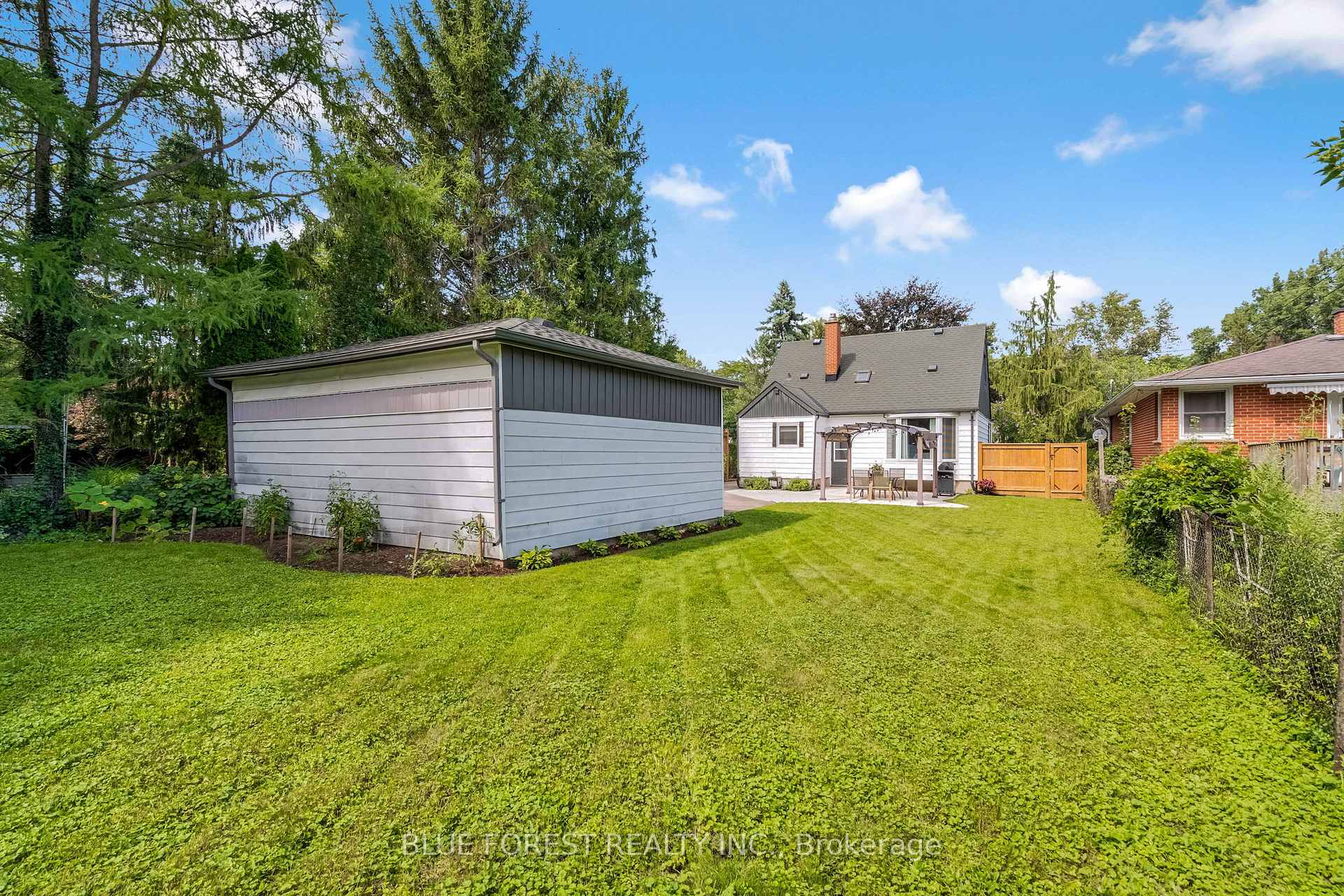 Photo 44 of 583 Mapledale Avenue, London, North G — HOMEH