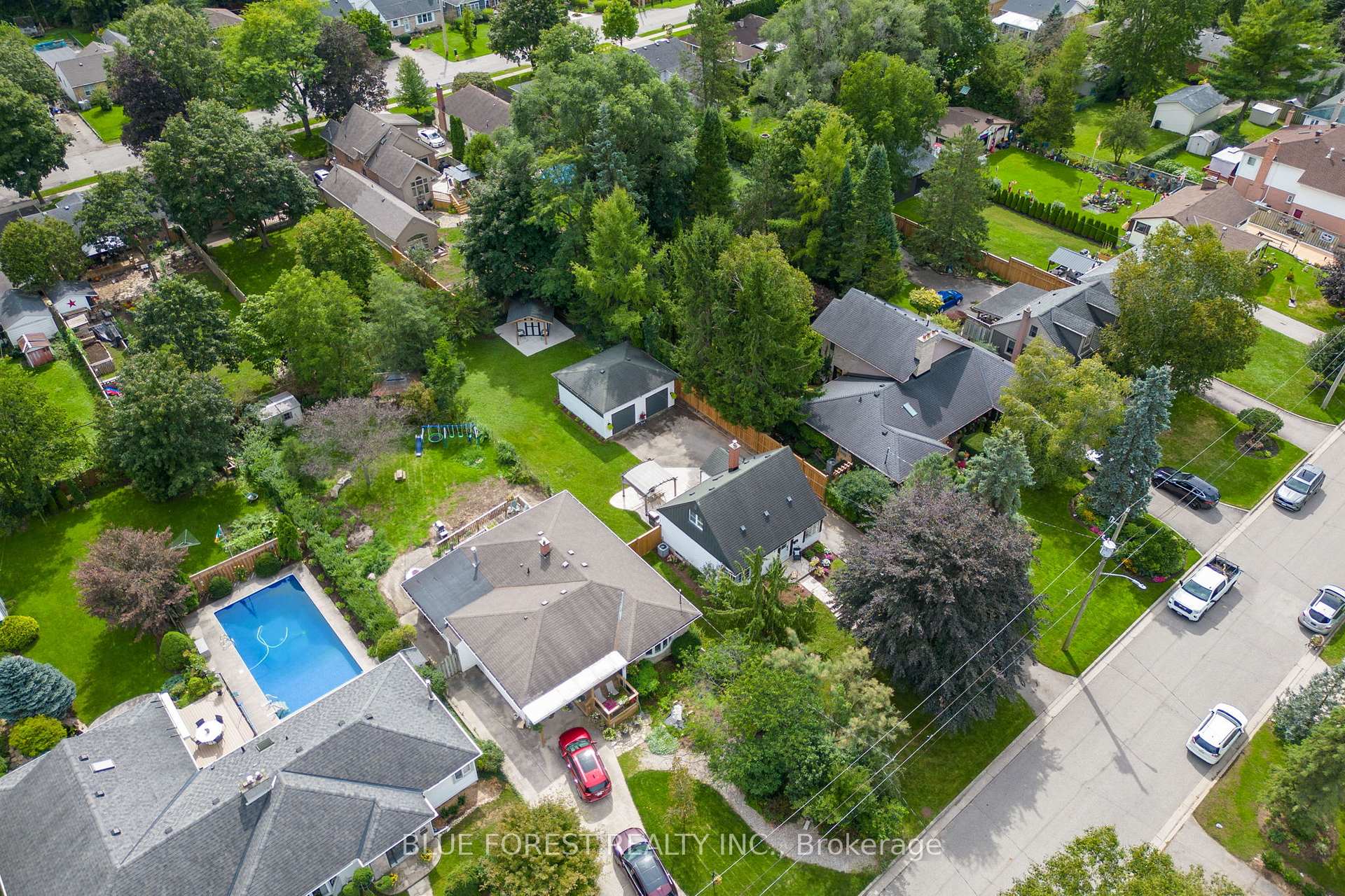 Photo 47 of 583 Mapledale Avenue, London, North G — HOMEH