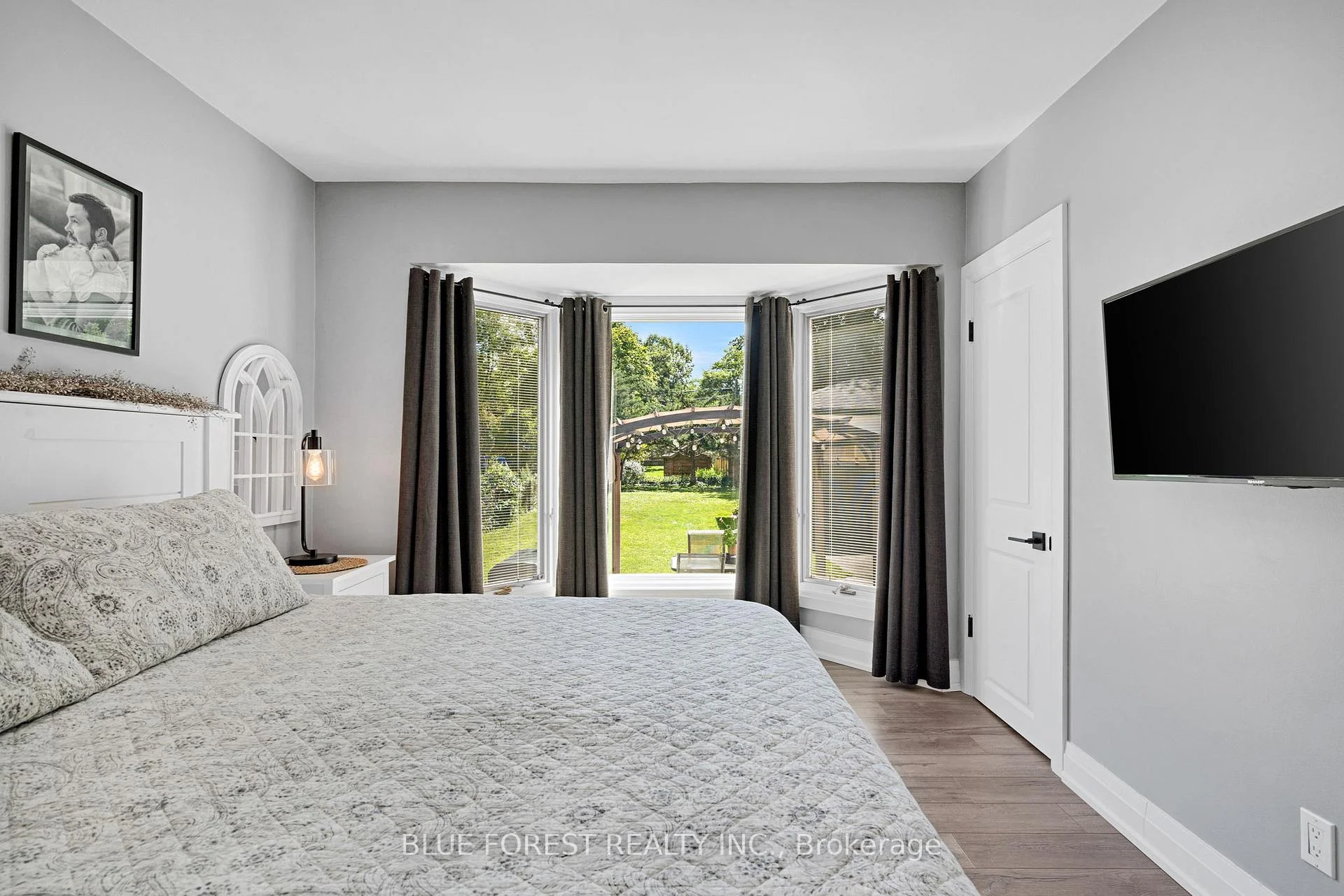Photo 30 of 583 Mapledale Avenue, London, North G — HOMEH