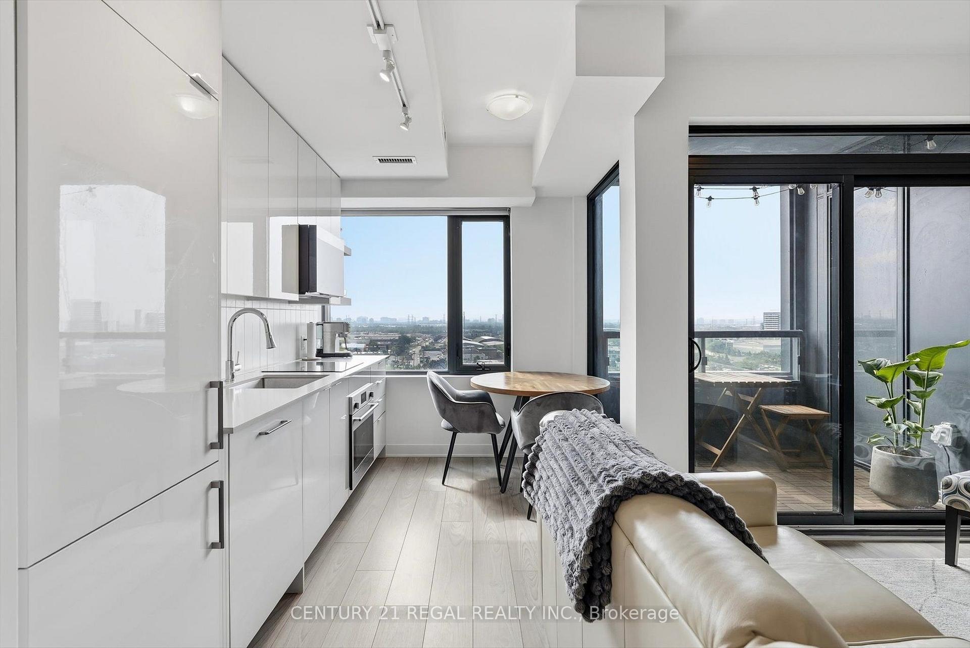 Photo 9 of Unit 1109, 2920 Highway 7, Vaughan, Concord — HOMEH