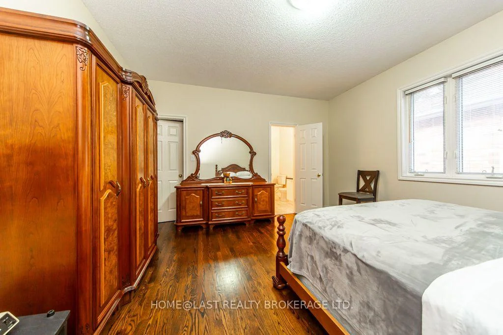Photo 24 of 29 Conlins Road, Scarborough, Highland Creek — HOMEH