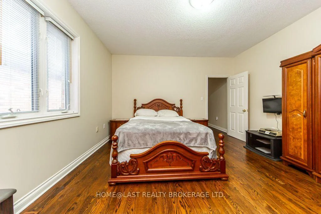 Photo 25 of 29 Conlins Road, Scarborough, Highland Creek — HOMEH