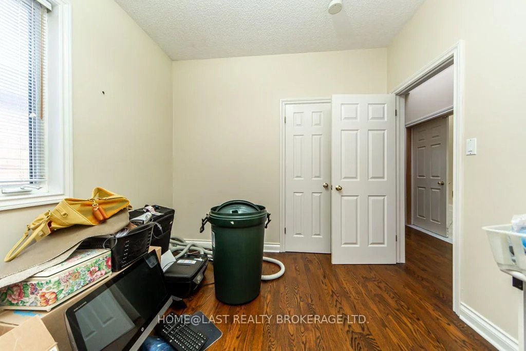 Photo 33 of 29 Conlins Road, Scarborough, Highland Creek — HOMEH