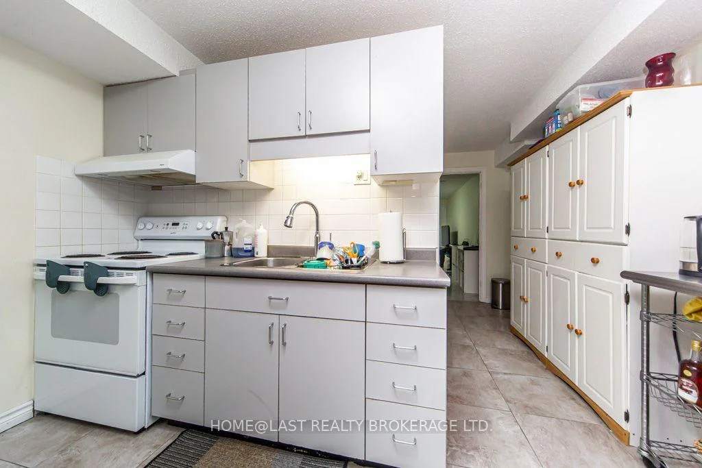 Photo 37 of 29 Conlins Road, Scarborough, Highland Creek — HOMEH