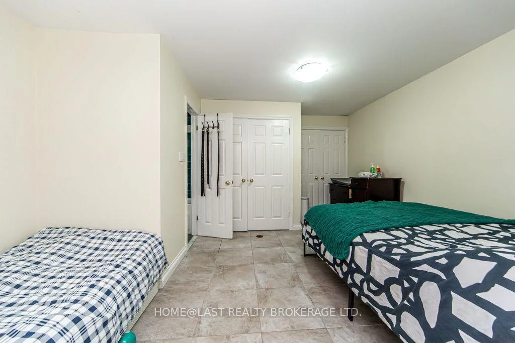 Photo 38 of 29 Conlins Road, Scarborough, Highland Creek — HOMEH