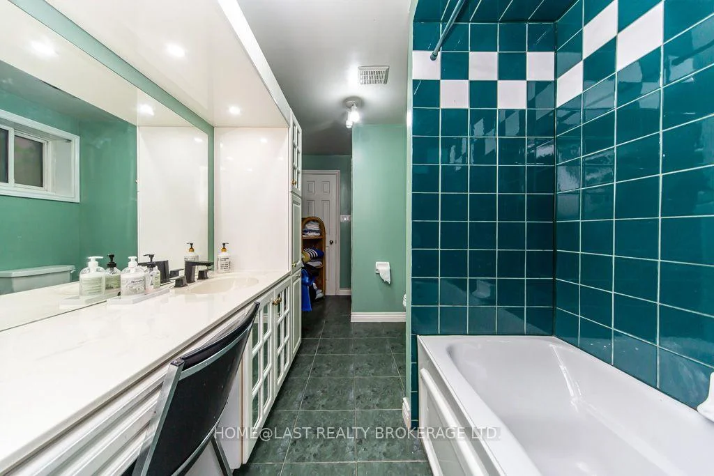 Photo 40 of 29 Conlins Road, Scarborough, Highland Creek — HOMEH