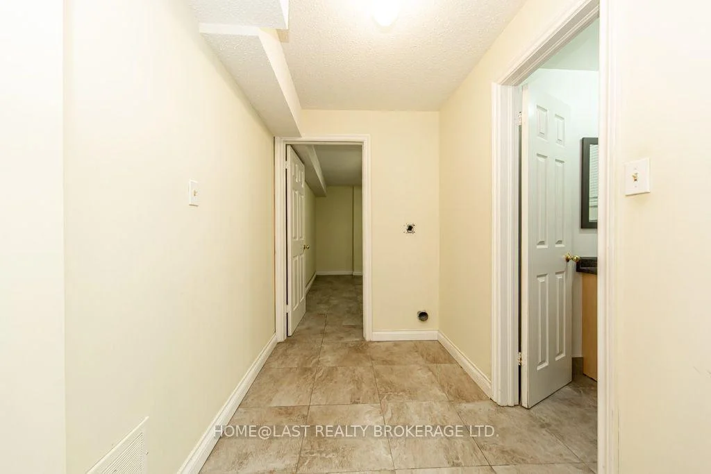 Photo 45 of 29 Conlins Road, Scarborough, Highland Creek — HOMEH