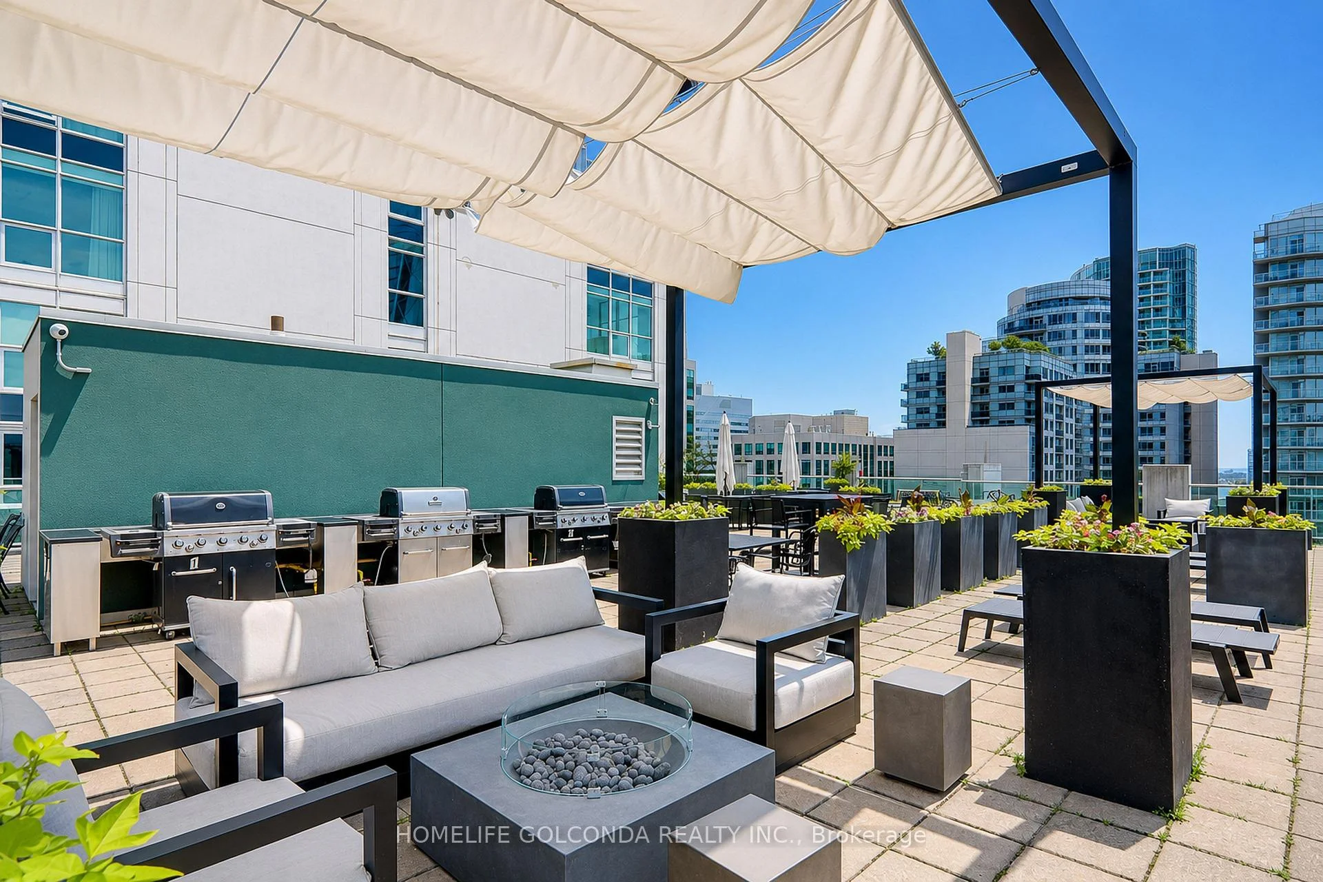 Photo 4 of Unit 1127, 36 Blue Jays Way, Toronto, Waterfront Communities — HOMEH