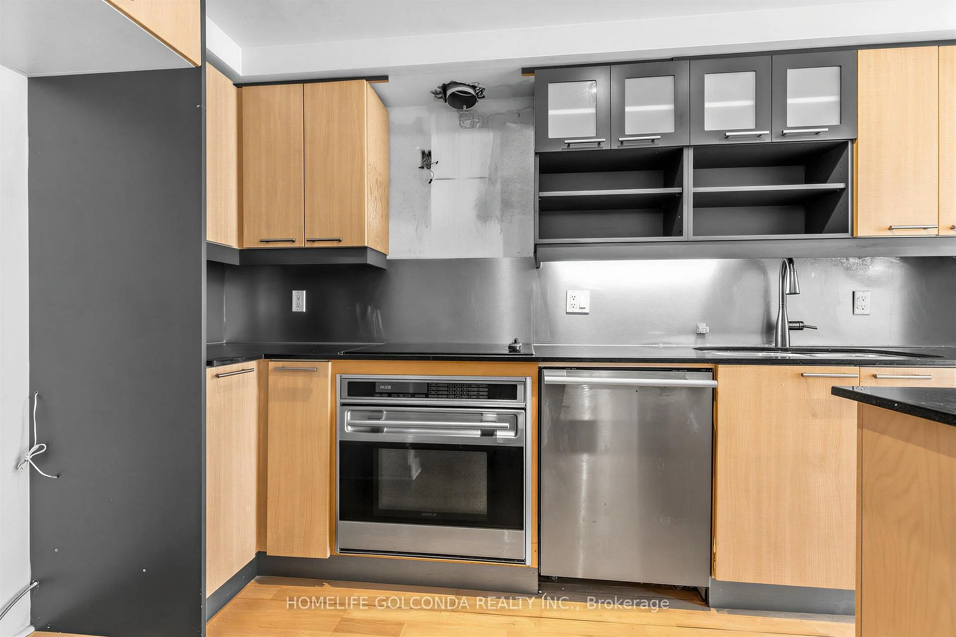 Photo 10 of Unit 1127, 36 Blue Jays Way, Toronto, Waterfront Communities — HOMEH