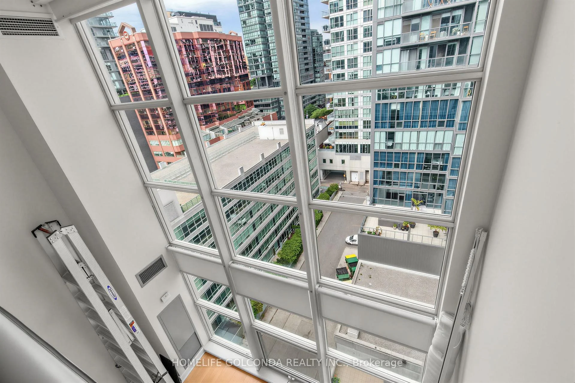 Photo 15 of Unit 1127, 36 Blue Jays Way, Toronto, Waterfront Communities — HOMEH