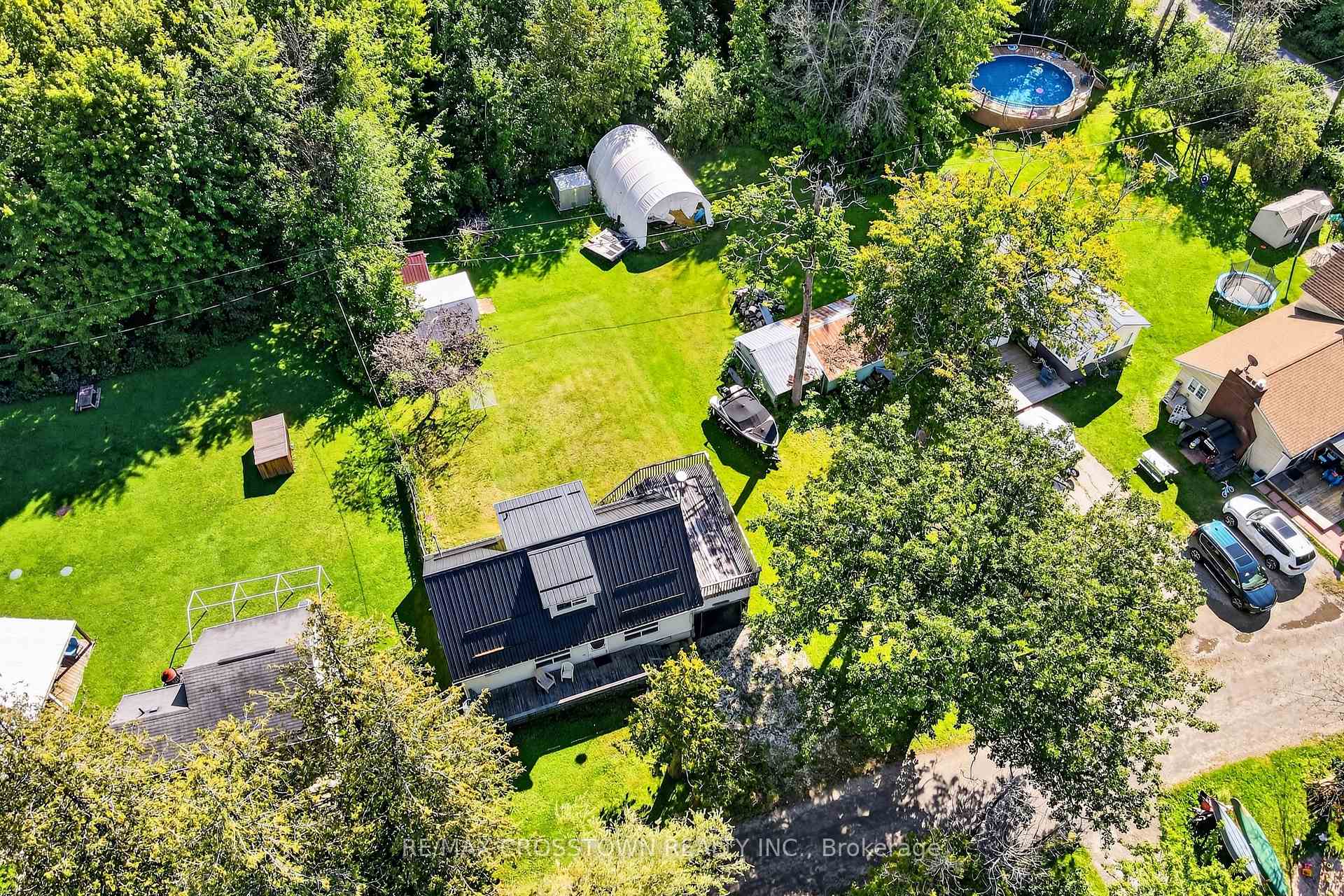 Photo 2 of 1006 Bea Dale Lane, Gravenhurst, Morrison — HOMEH
