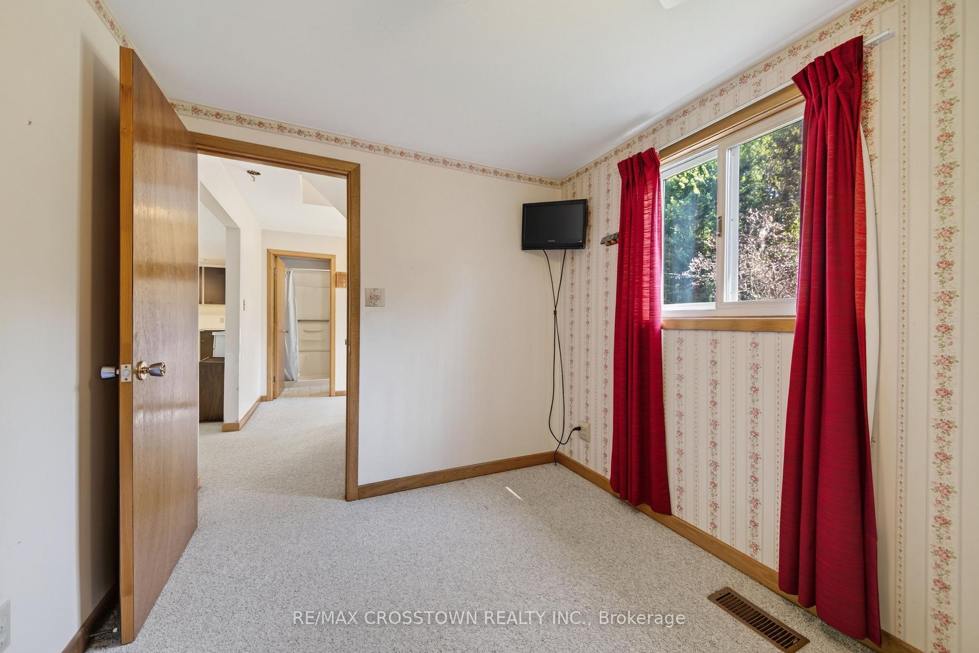 Photo 25 of 1006 Bea Dale Lane, Gravenhurst, Morrison — HOMEH