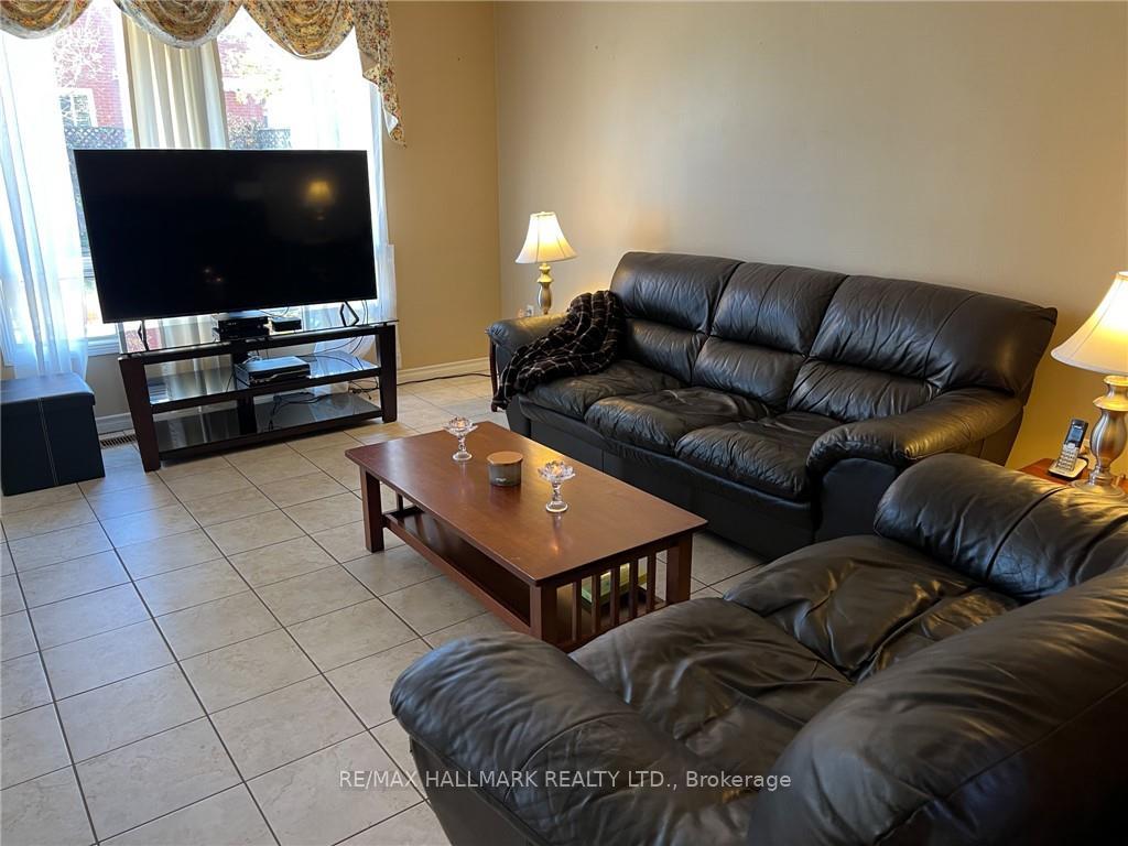 Photo 8 of 108 Broughton Avenue, Hamilton, Broughton — HOMEH
