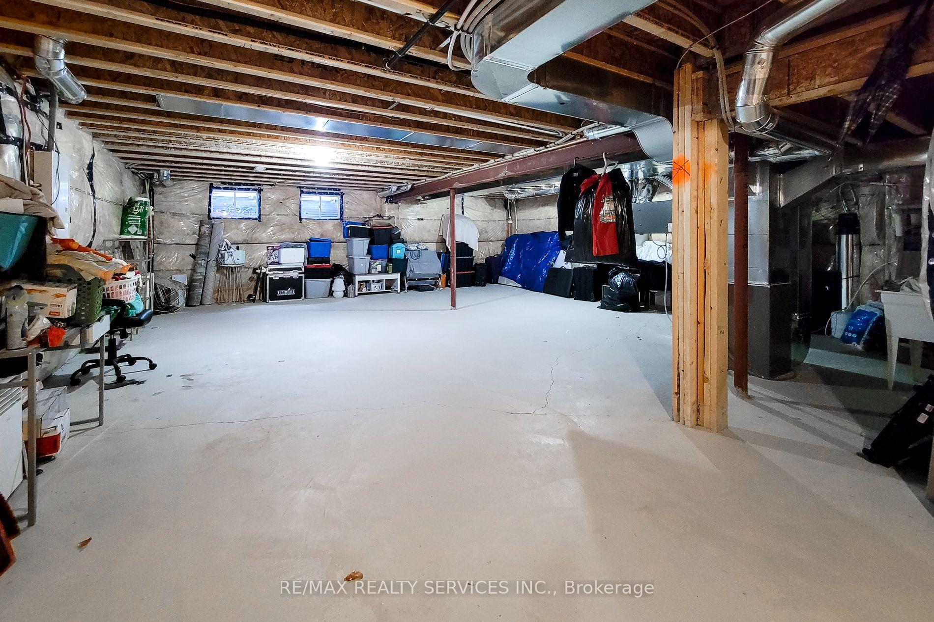 Photo 35 of 8 Waldron Street, Brantford, Northwest Industrial — HOMEH