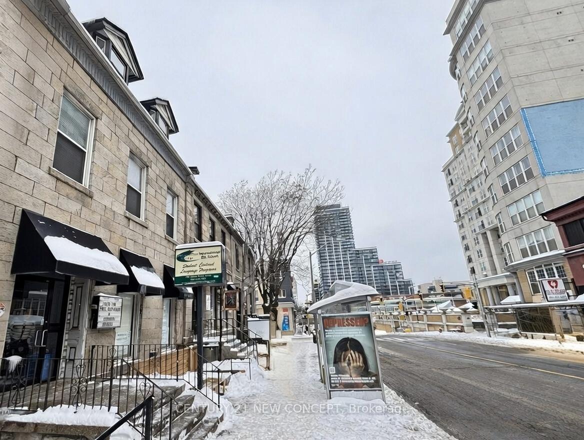 Photo 5 of 146 James Street S, Hamilton, Durand — HOMEH