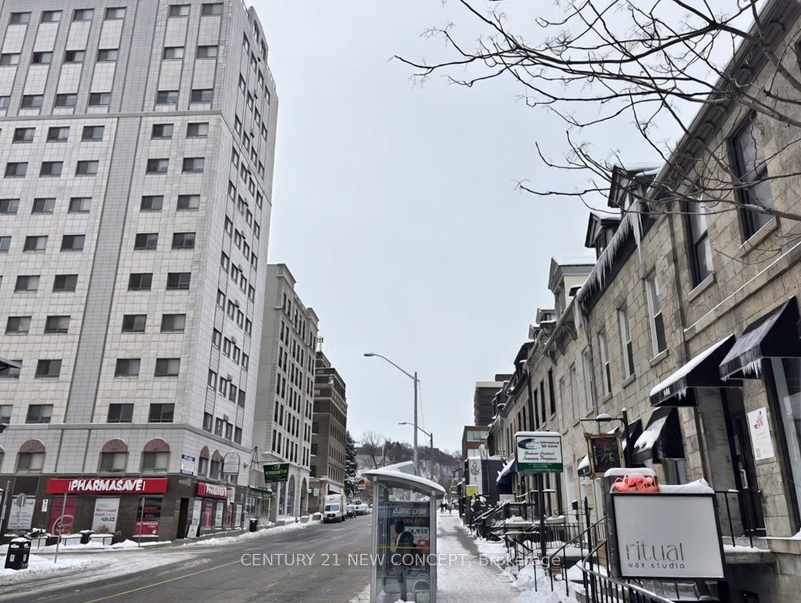 Photo 6 of 146 James Street S, Hamilton, Durand — HOMEH