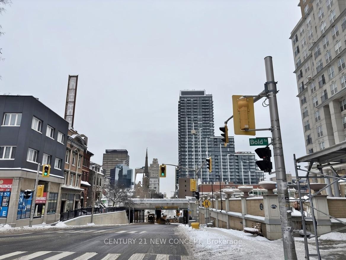 Photo 7 of 146 James Street S, Hamilton, Durand — HOMEH