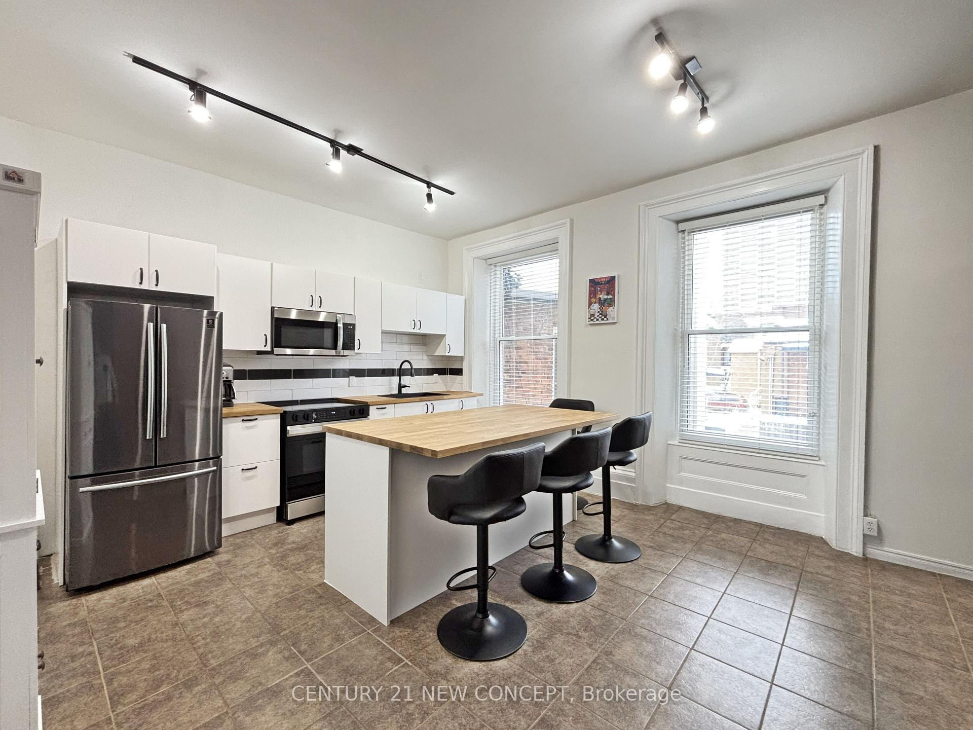 Photo 15 of 146 James Street S, Hamilton, Durand — HOMEH