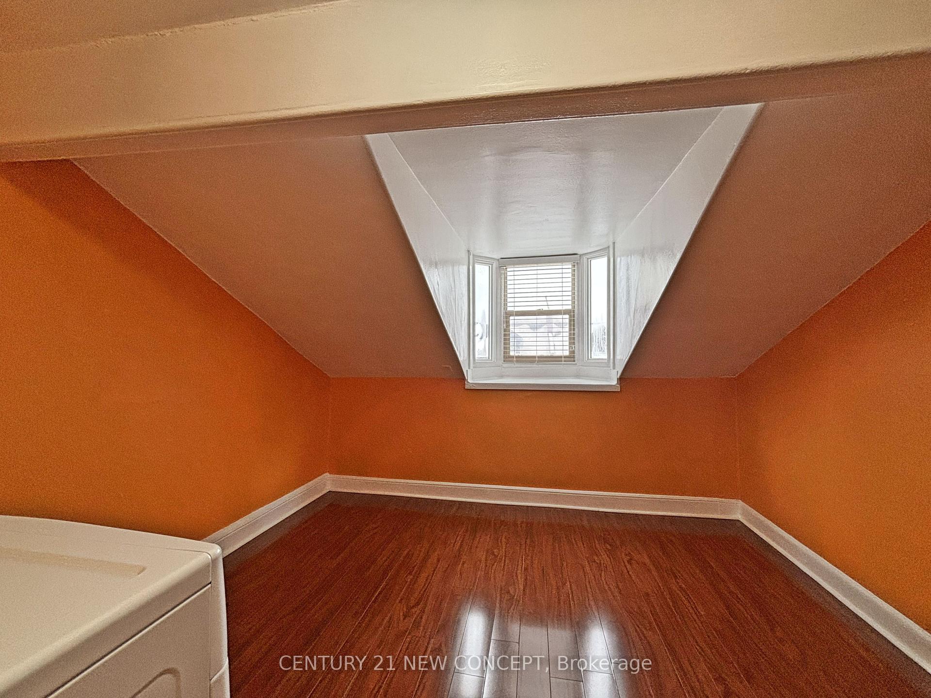 Photo 23 of 146 James Street S, Hamilton, Durand — HOMEH