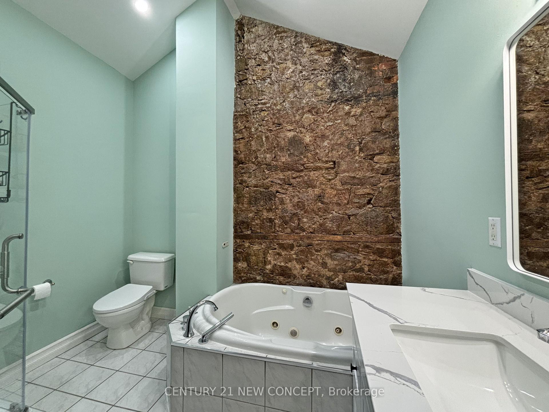 Photo 26 of 146 James Street S, Hamilton, Durand — HOMEH