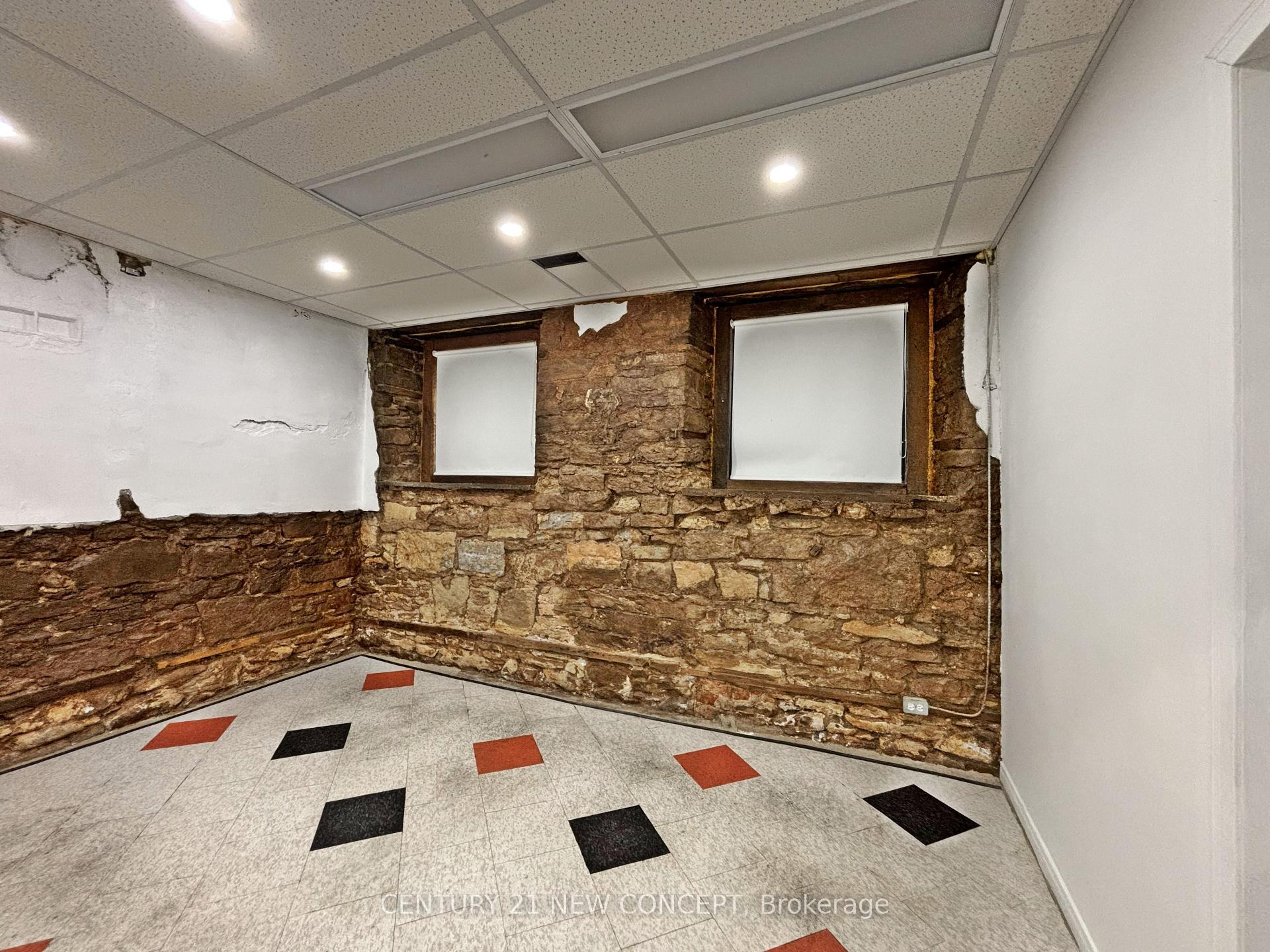 Photo 34 of 146 James Street S, Hamilton, Durand — HOMEH