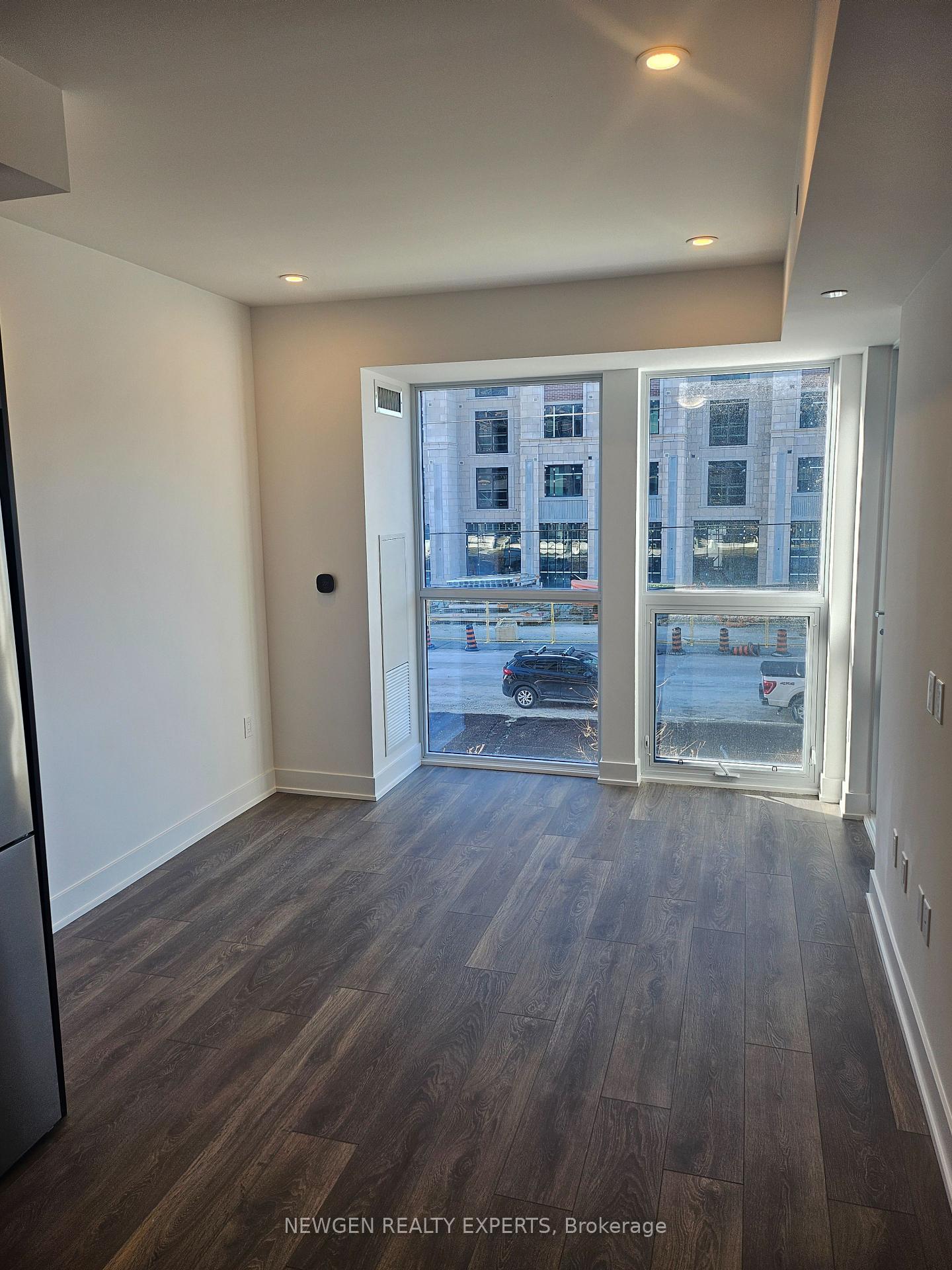Photo 7 of Unit 221, 2333 Khalsa Gate, Oakville, Westmount — HOMEH