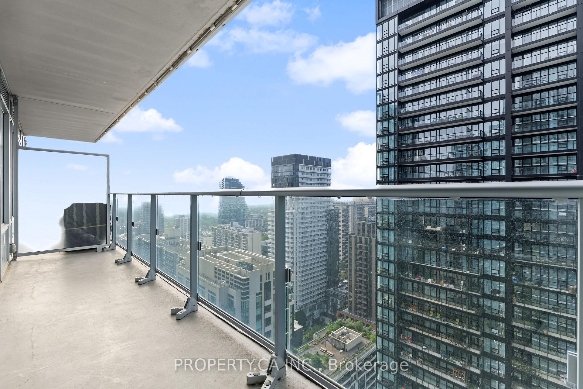 Photo 4 of Unit 3011, 99 Broadway Avenue, Toronto, Mount Pleasant West — HOMEH