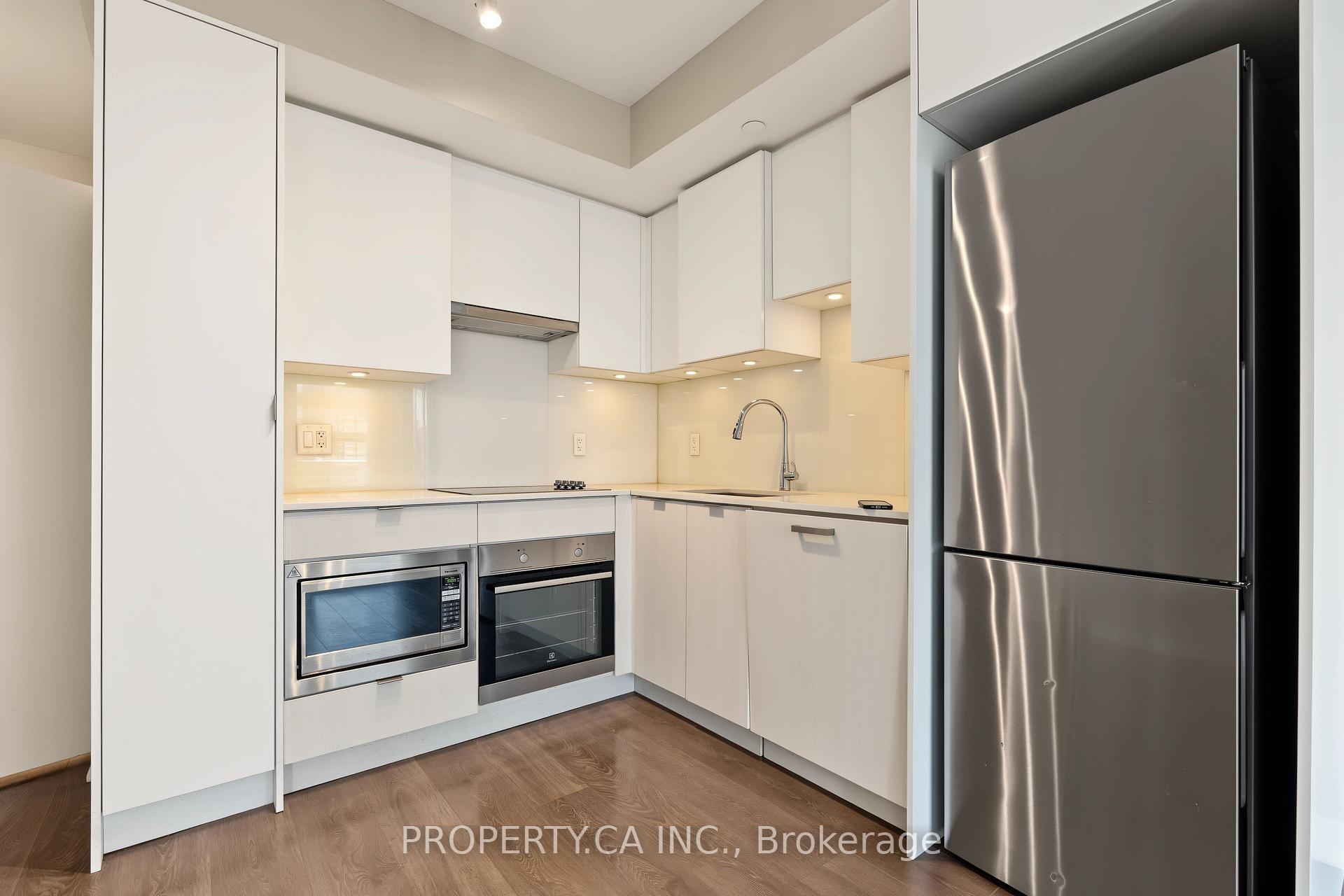 Photo 6 of Unit 3011, 99 Broadway Avenue, Toronto, Mount Pleasant West — HOMEH
