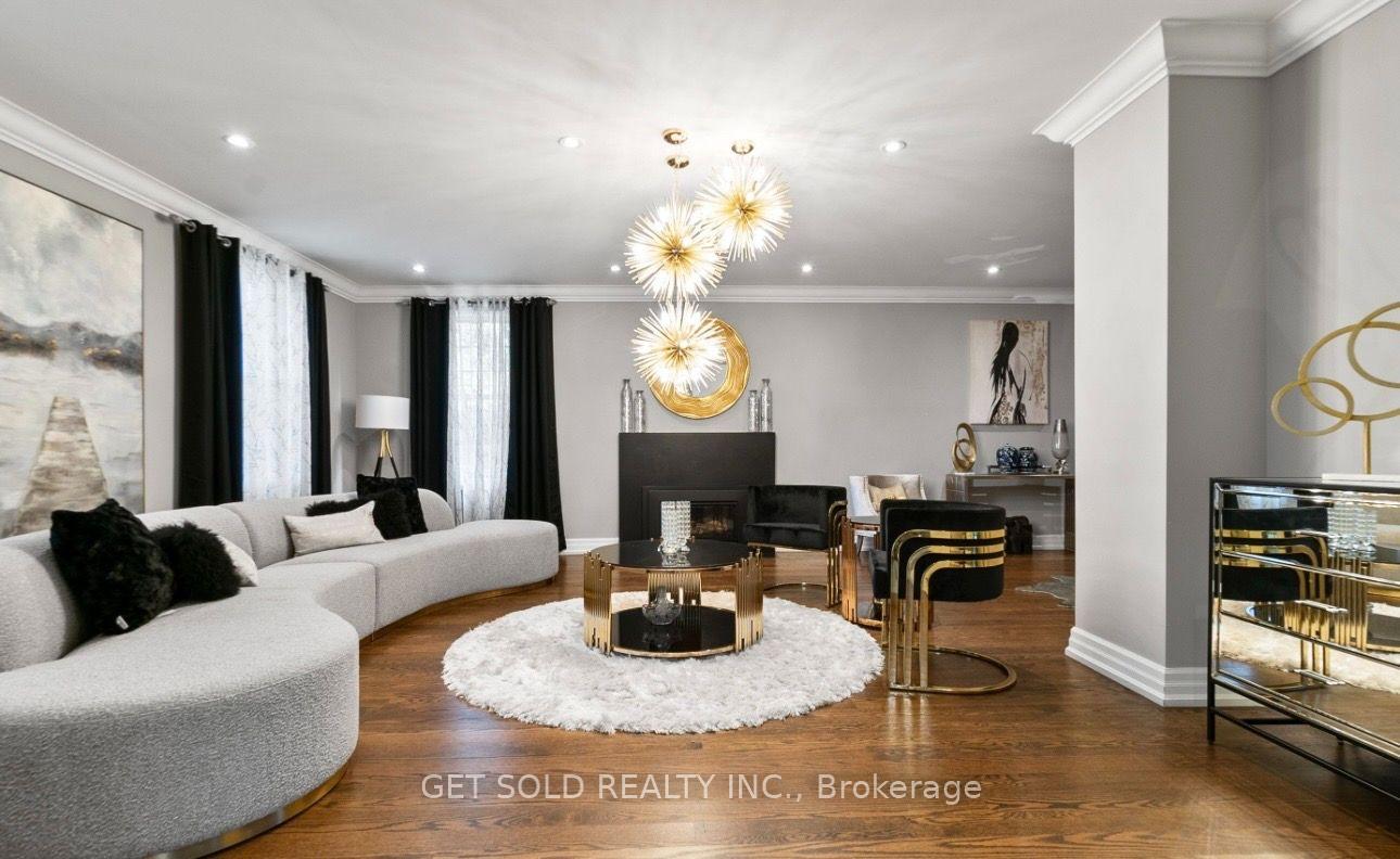 Photo 7 of 2552 Jarvis Street, Mississauga, Erindale — HOMEH