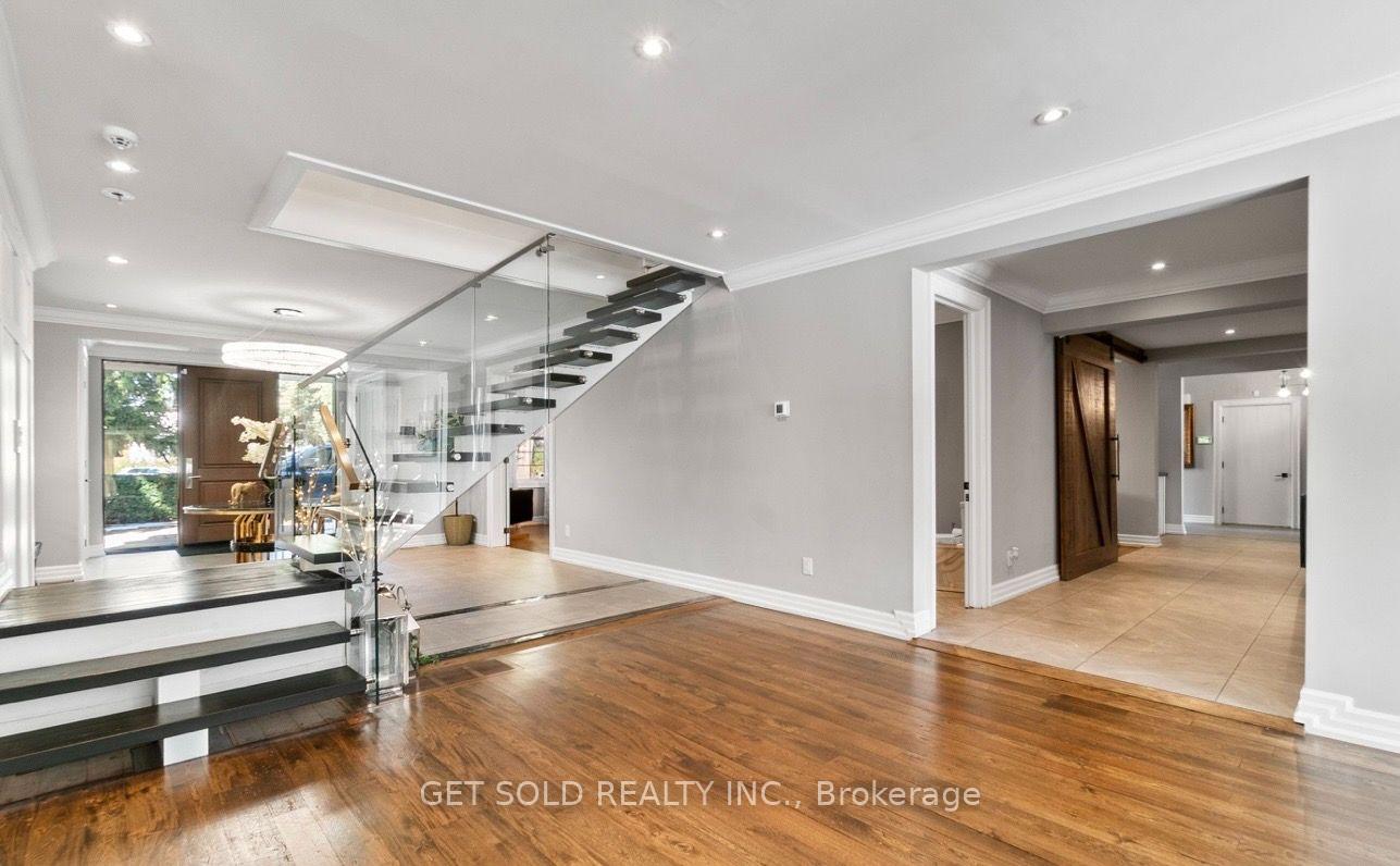 Photo 9 of 2552 Jarvis Street, Mississauga, Erindale — HOMEH