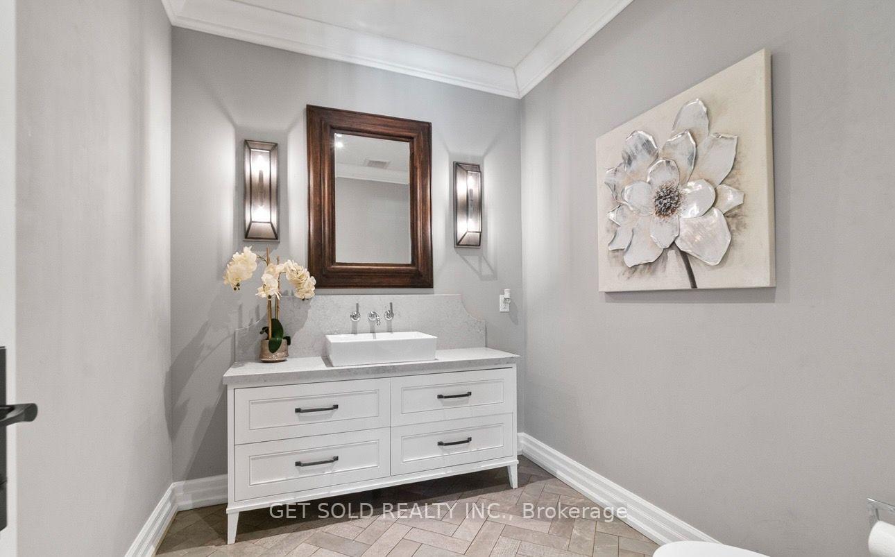 Photo 17 of 2552 Jarvis Street, Mississauga, Erindale — HOMEH