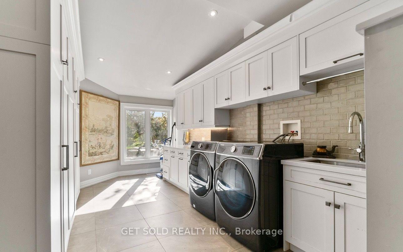 Photo 18 of 2552 Jarvis Street, Mississauga, Erindale — HOMEH